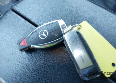 2017 Mercedes-Benz Gls 450 4Matic z USA, uszkodzony, nr VIN 4JGDF6EE7HA786226